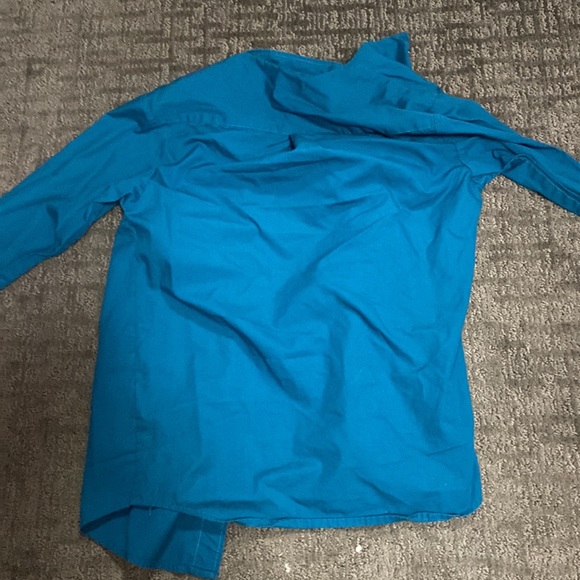 Izod Button Down Dress Shirt (A) - Picture 3 of 3